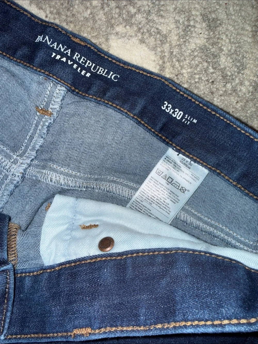 Banana Republic Slim Traveler Jeans Dark Mid Wash 33x30